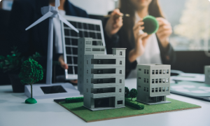 Miniatur-Modell eines nachhaltigen Wohnkomplexes