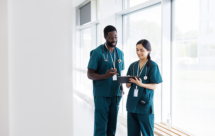 Doctor and doctor discuss a finding