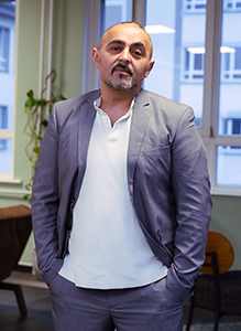 Kadim Tas